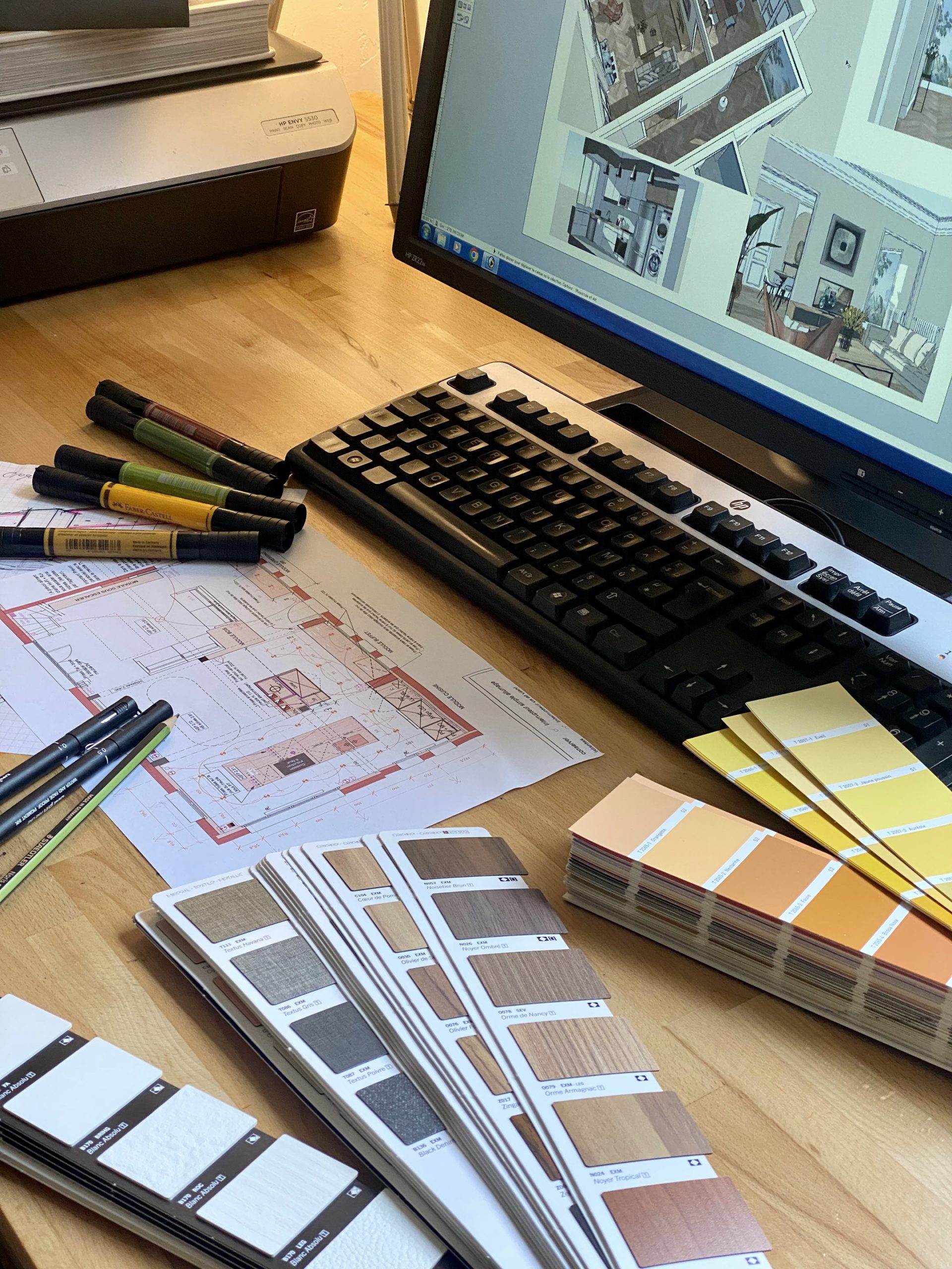 Bureau de travail d'architecte d'intérieur